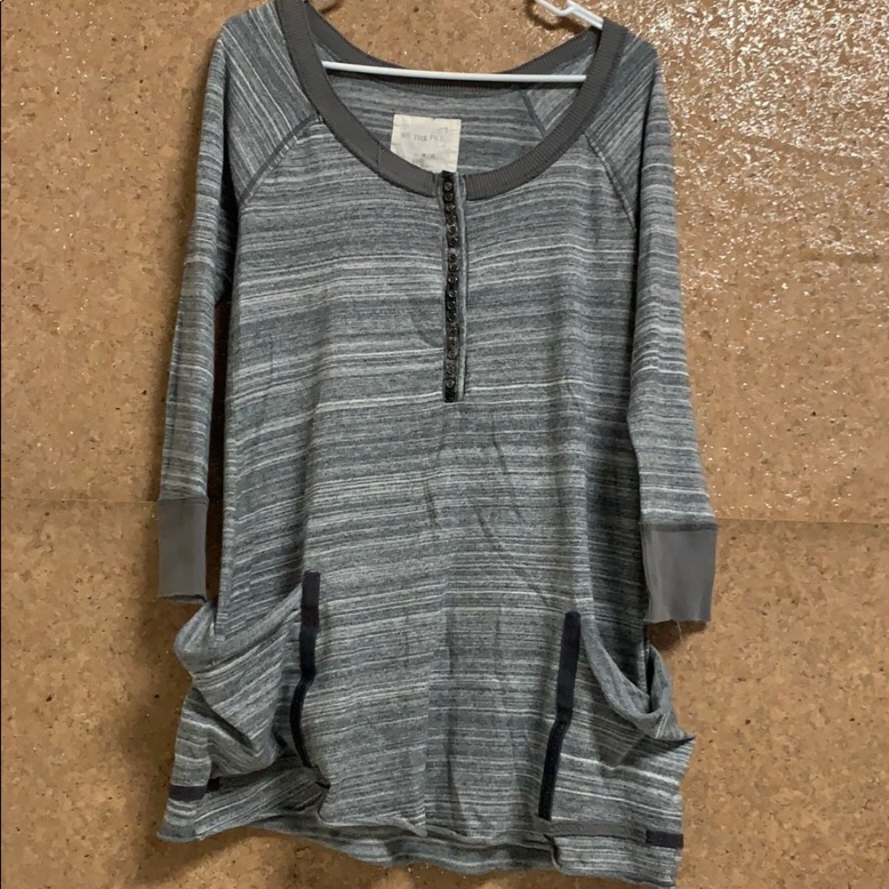 We the free Gray long sleeve Medium